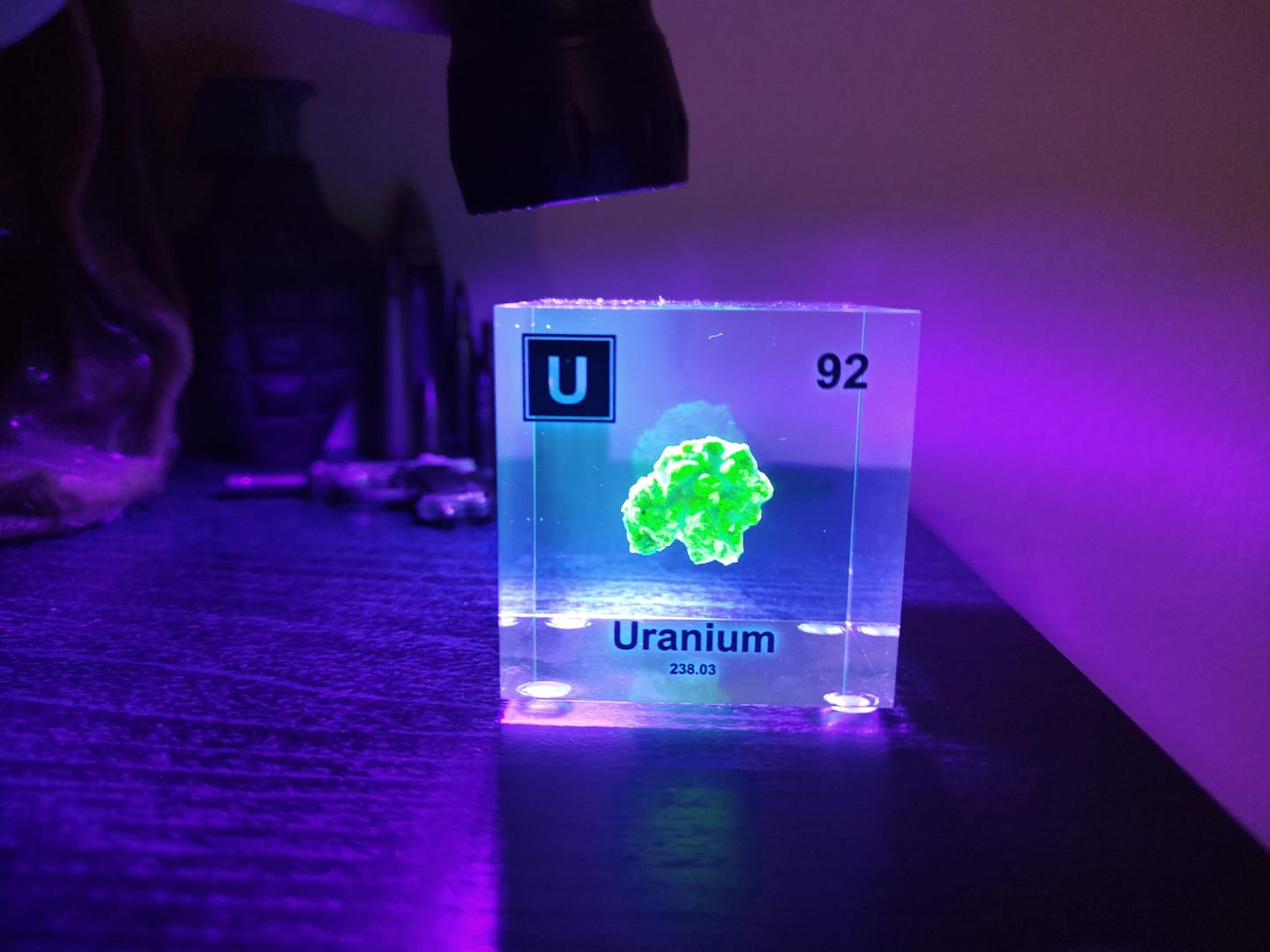 Customer photo review of Uranium Element Cube (2inch Autunite)