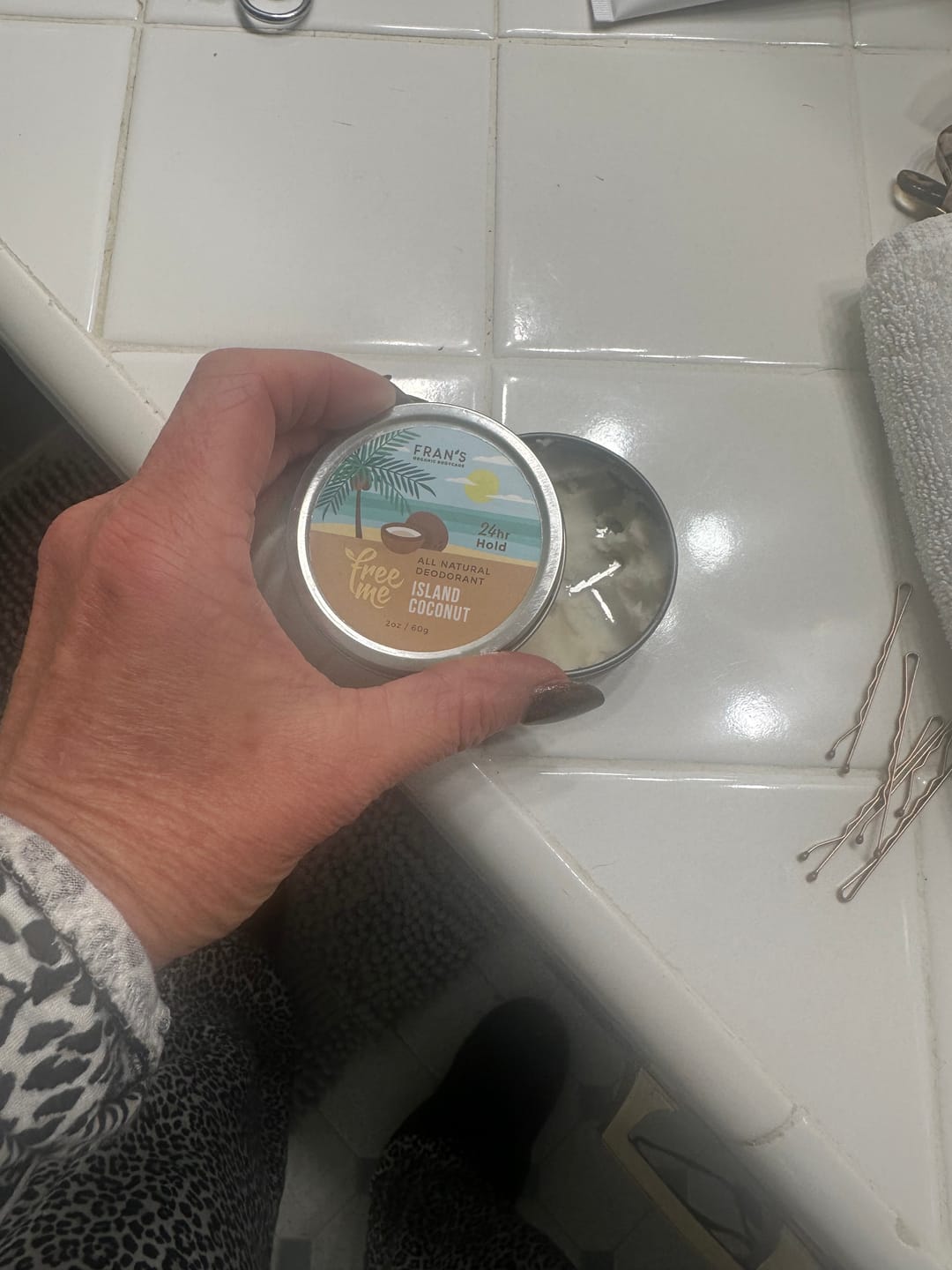 Customer photo review of FreeMe Deodorant Island Coconut
