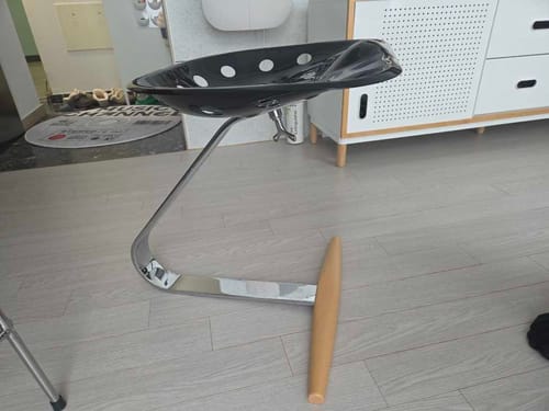 Customer review photo of Zanotta Mezzadro 220 stool