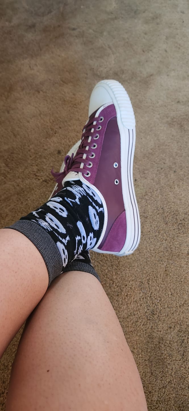 Customer photo review of Center Low-Top Burgundy/Antique White