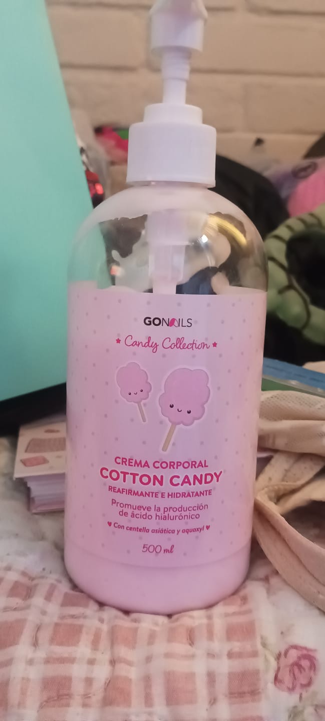 Customer photo review of Crema de Cuerpo Reafirmante e Hidratante Cotton Candy 500 ml