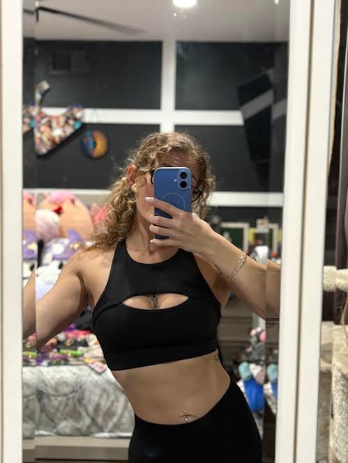 Customer photo review of W365 - Elevate cut-out bra