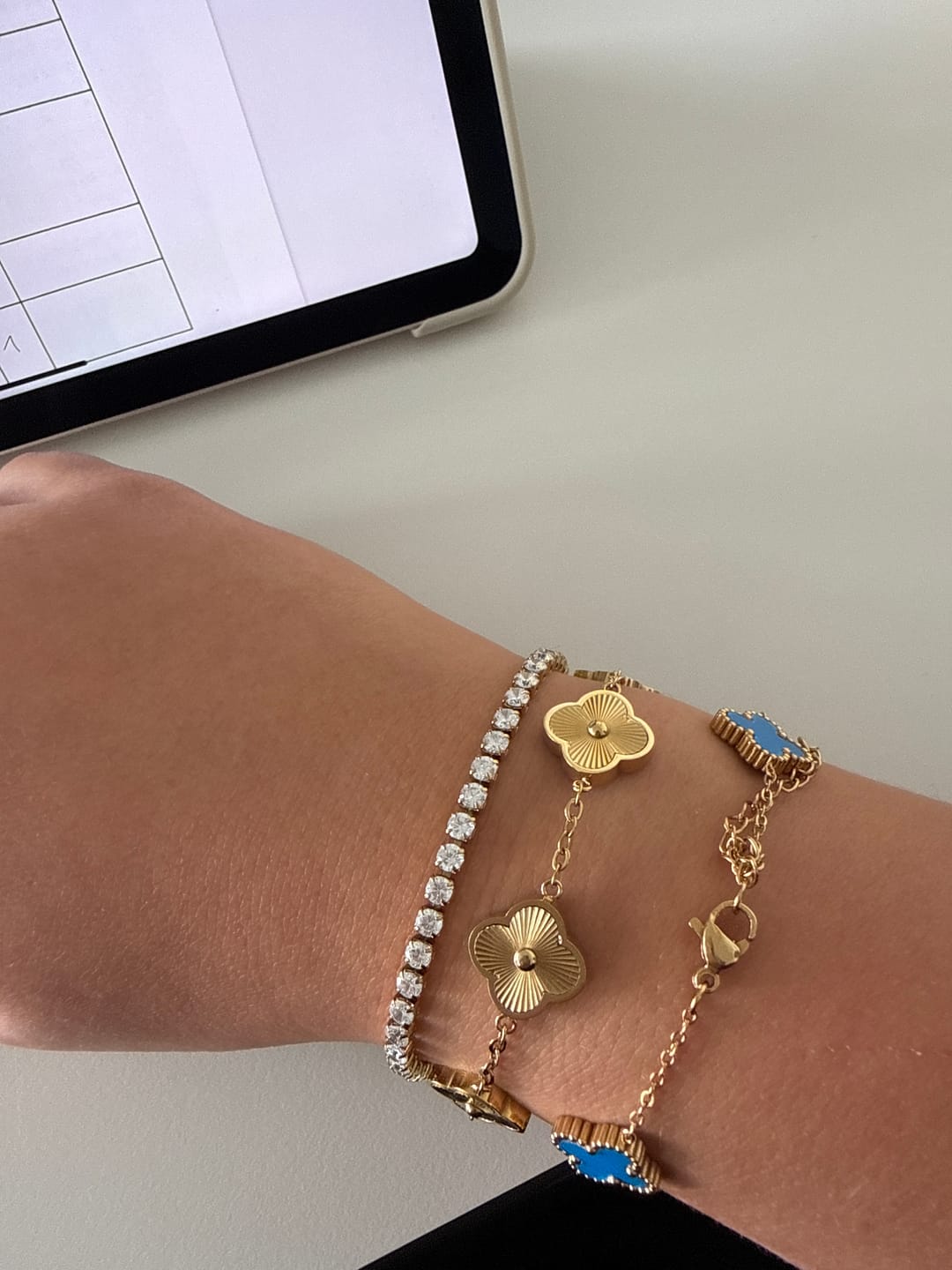 Customer photo review of Hi-Life Tennis Armband 14K Vergoldet