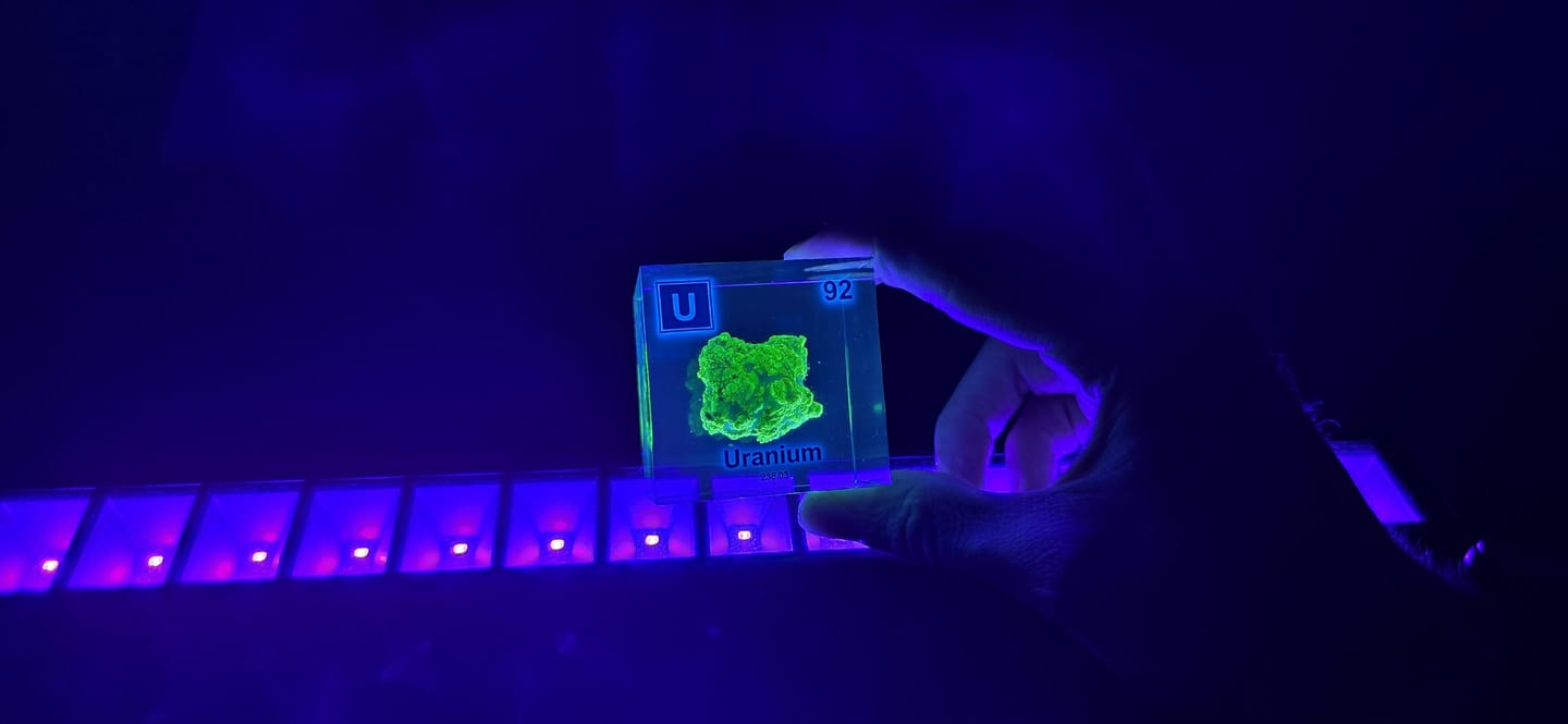 Customer photo review of Uranium Element Cube (2inch Autunite)
