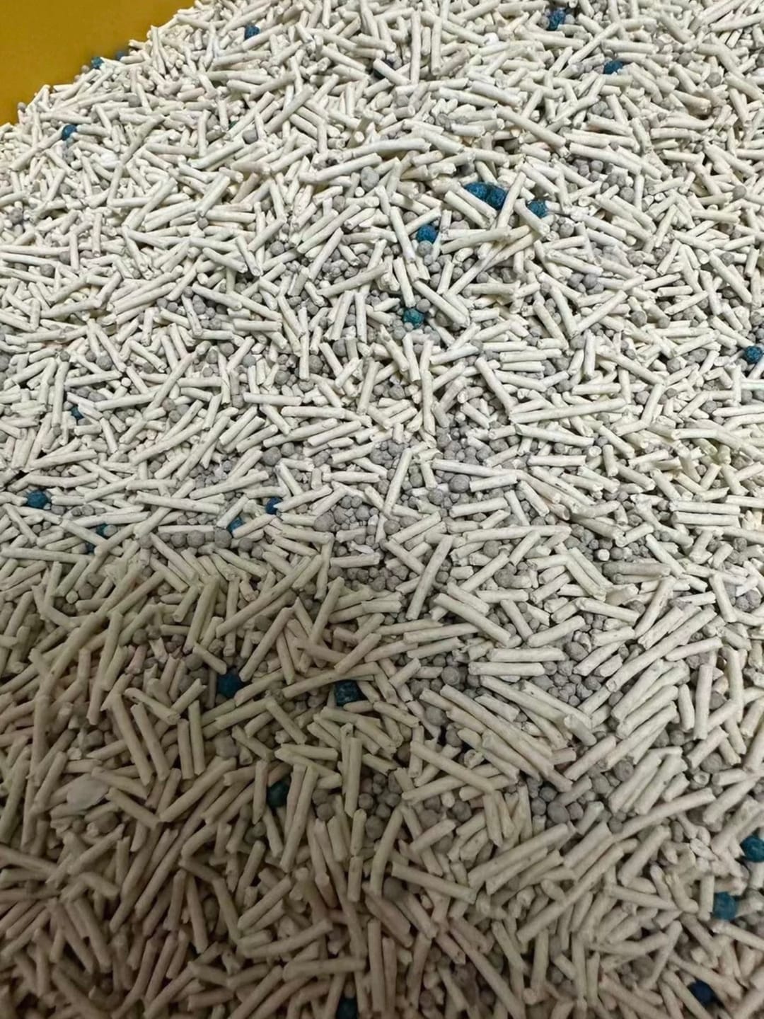 Customer photo review of Michu Mixed Tofu Cat Litter Lite 6L – Flushable, Eco-Friendly & Odour Control