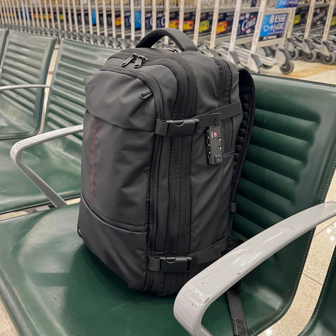 Customer photo review of VAULTBAG® Original Backpack 60L