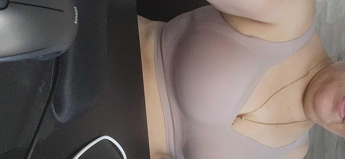 Customer photo review of Comfortable Wireless Full Coverage Jelly Smoothing Bra