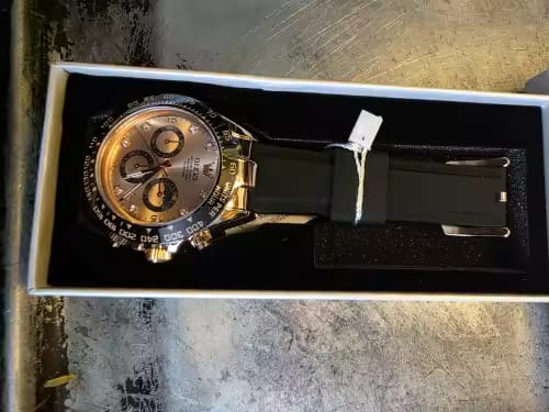 Customer photo review of OLEVS - Master