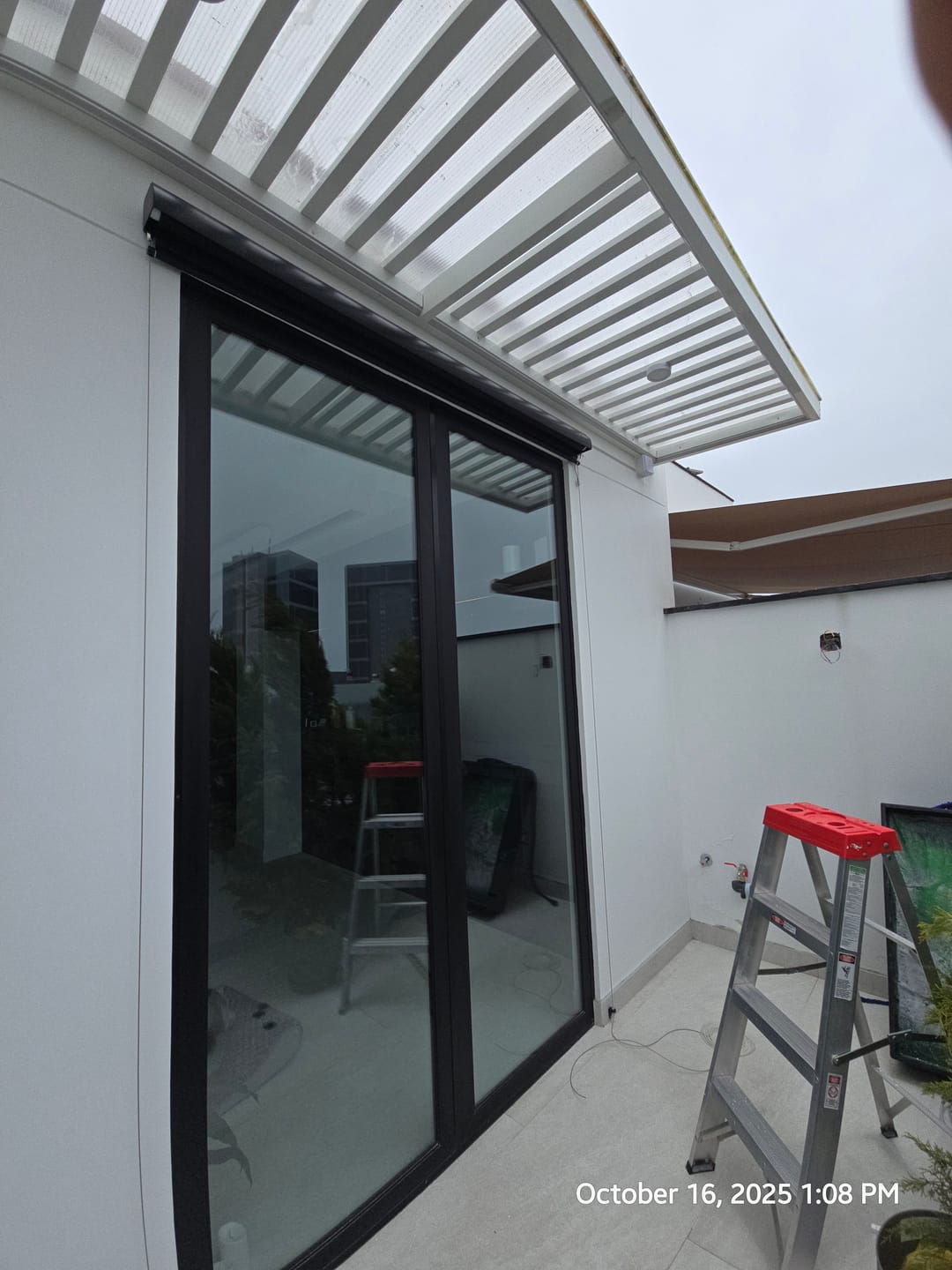 Customer photo review of SmartWings Motorized Outdoor Shades 1%/3%/5% Openness
