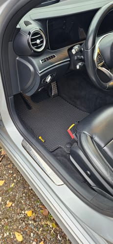 Customer photo review of Dywaniki samochodowe na zamówienie - Przód i tył