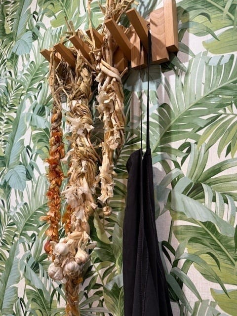 Customer photo review of Baja Tropical Leaf Wallpaper