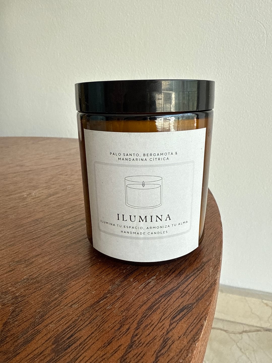 Customer photo review of Tarro de Vidrio Ámbar con Tapa Plastico de Polipropileno Negro