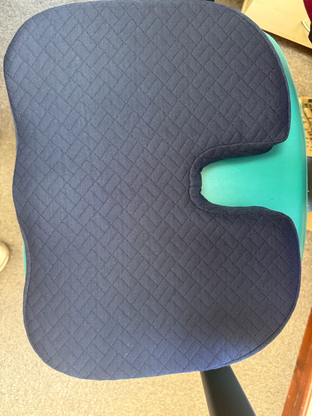 Customer photo review of Rall- Portable Tailbone Cushion