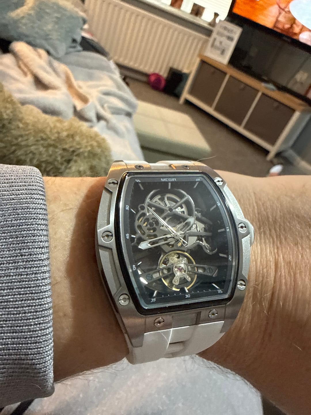 Customer photo review of Latest Luxury Design -Skeleton Face With Rubber Strap Mechanical Movement Waterproof Watch