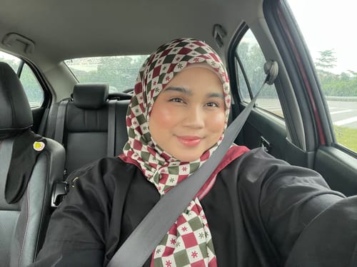 Customer photo review of Monogram Square (Burgundy)