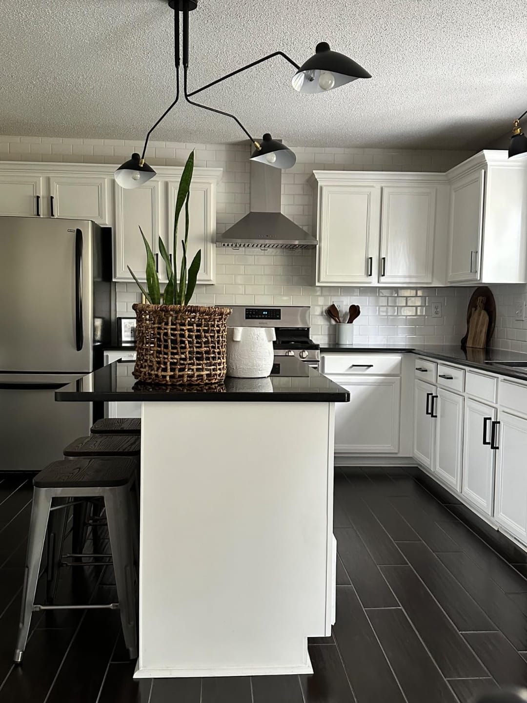 Customer photo review of WOMO Arms Semi-Flush Mount Light-WM2057
