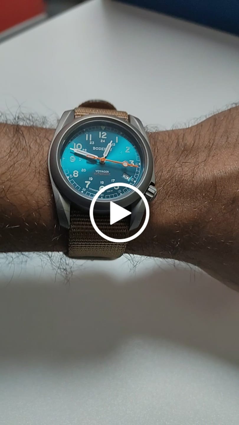 Customer video review of VOYAGER - 100M Waterproof Titanium Automatic Field Watch | Peacock Green