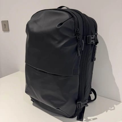 Customer photo review of VAULTBAG® Matte Travel Backpack 60L