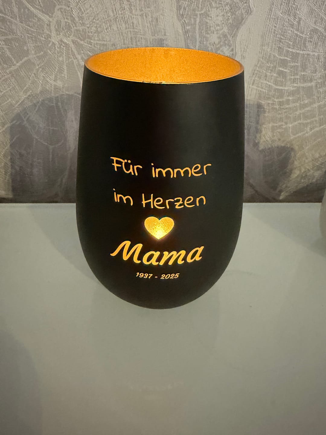 Customer photo review of Personalisiertes Gedenklicht