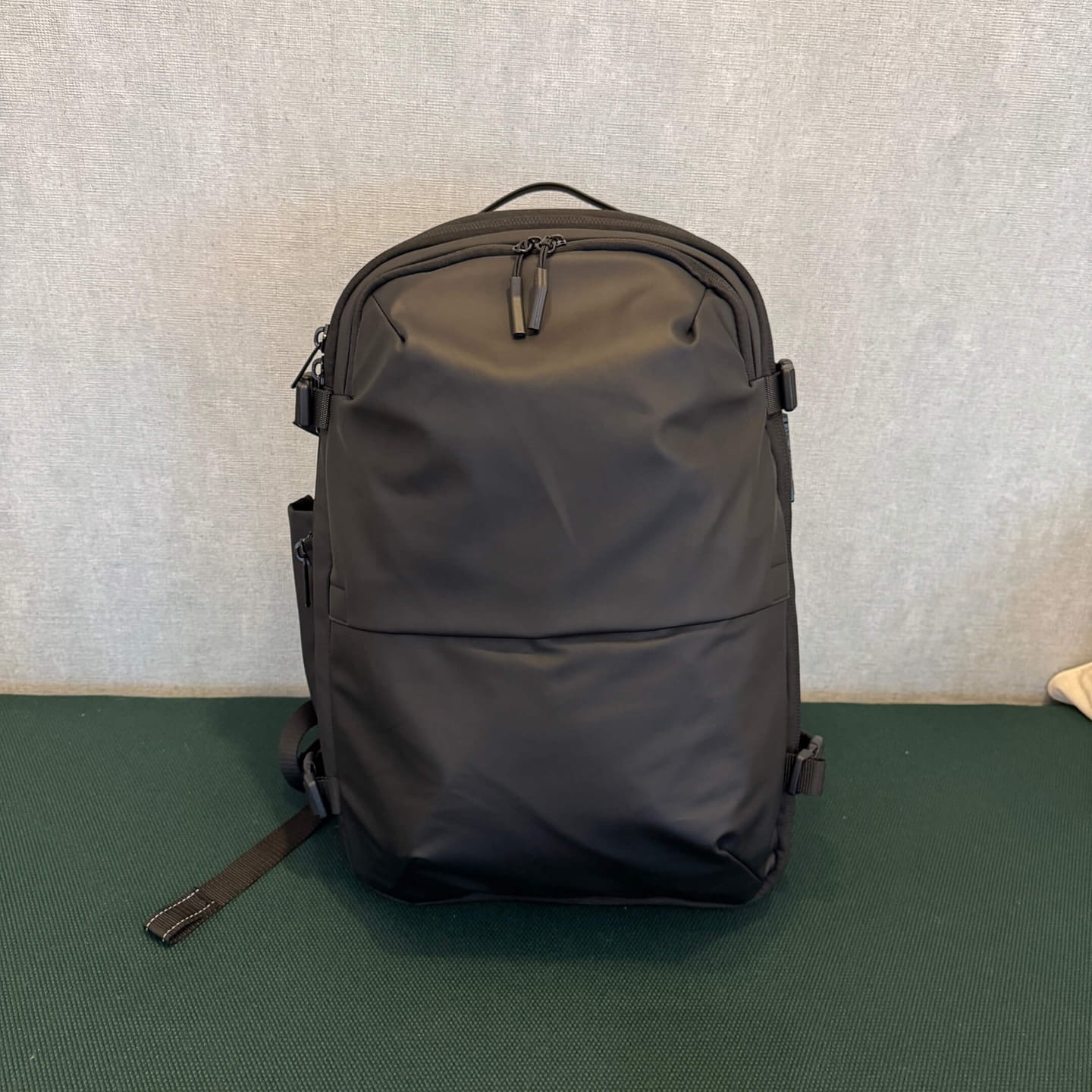 Customer photo review of VAULTBAG® Matte Travel Backpack 60L
