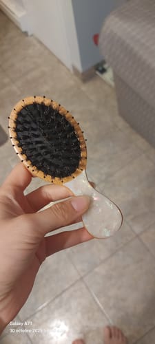 Customer photo review of Mini hair brush