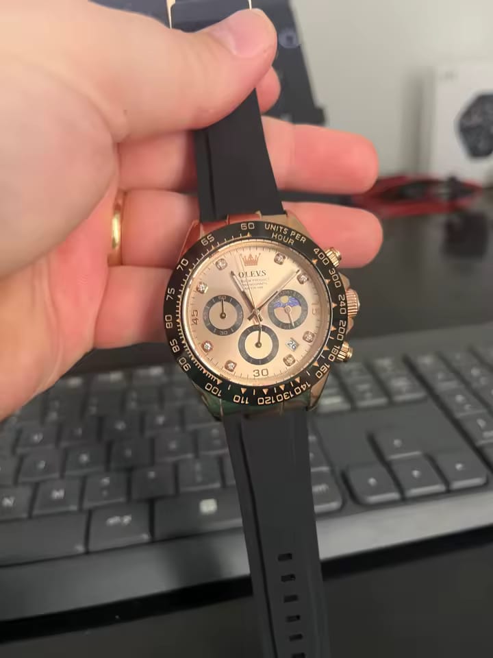 Customer photo review of OLEVS - Master