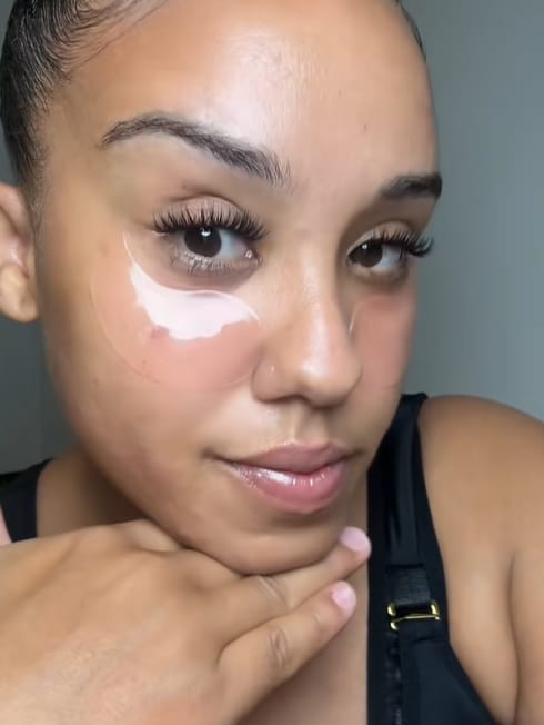 Customer photo review of Lash Bond & Seal - Black 10ml