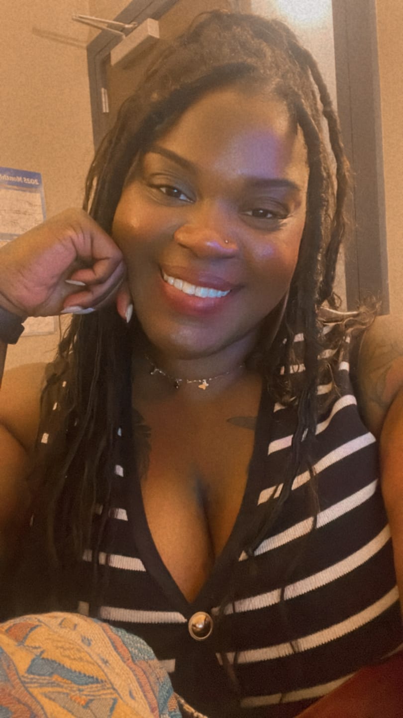 Customer photo review of Pre-looped Crochet Boho Locs with Body Wave Virgin Human Hair Curls
