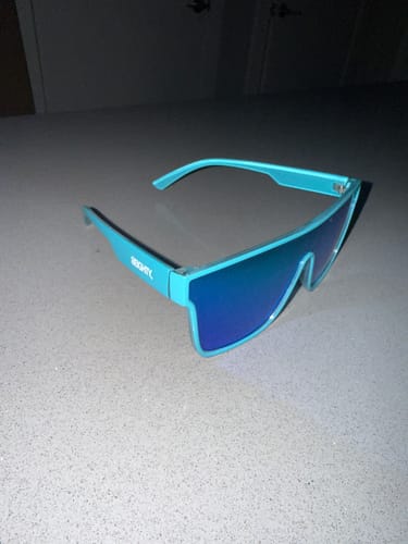 Customer photo review of 80Eighty® Polarized Bay Sunglasses