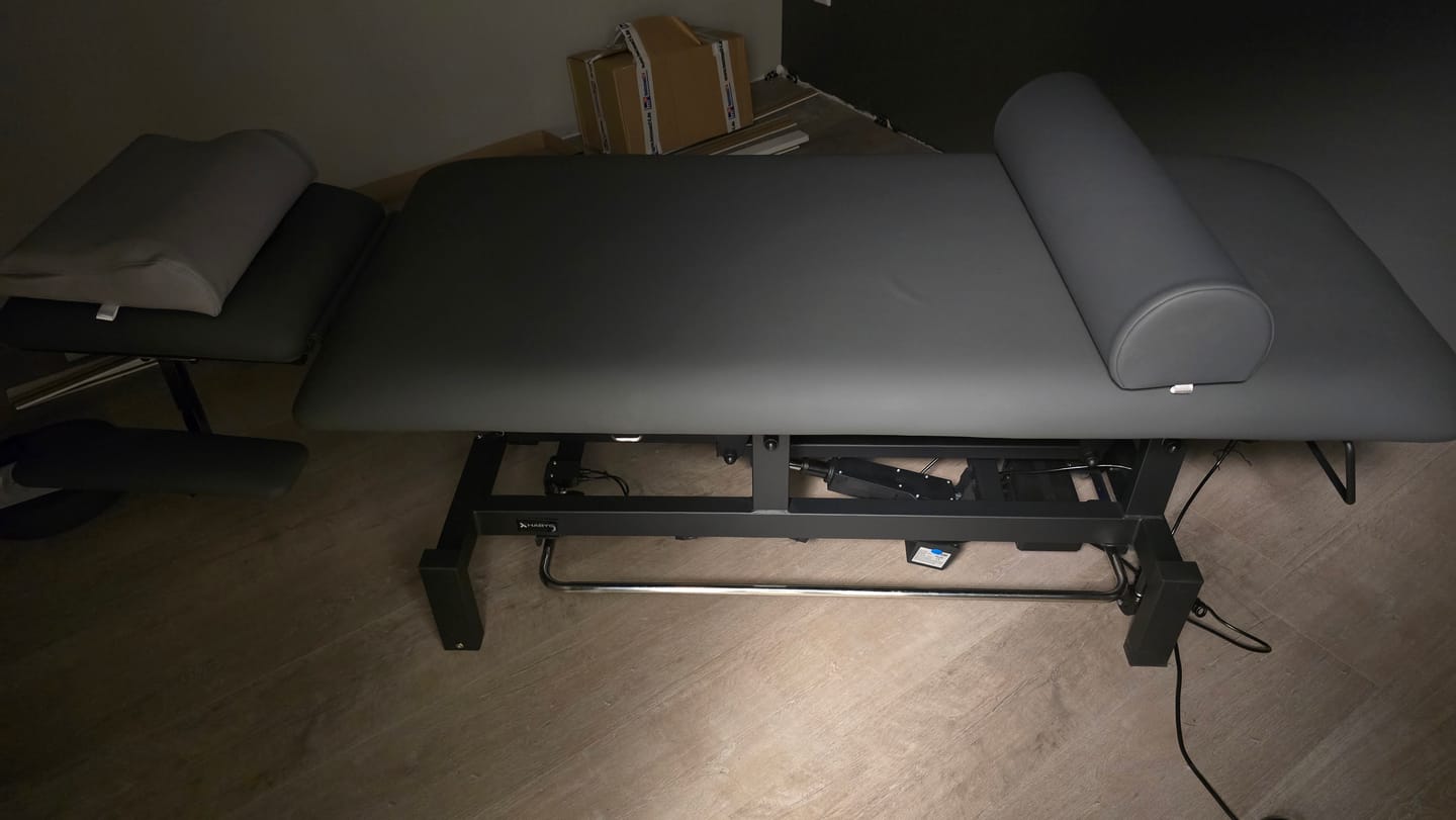 Customer photo review of Massageliege Elektrisch Fortis 4 Ergo | 4-Segmente | Handfernbedienung Steuerrahmen | 3 Jahre Garantie