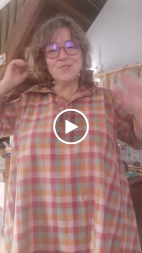 Customer video review of Robe Carole – tartan automnal