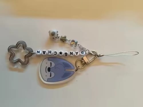 Customer photo review of WAVESTEEᵀᴹ SKZ Inspiration Keychain Mobile