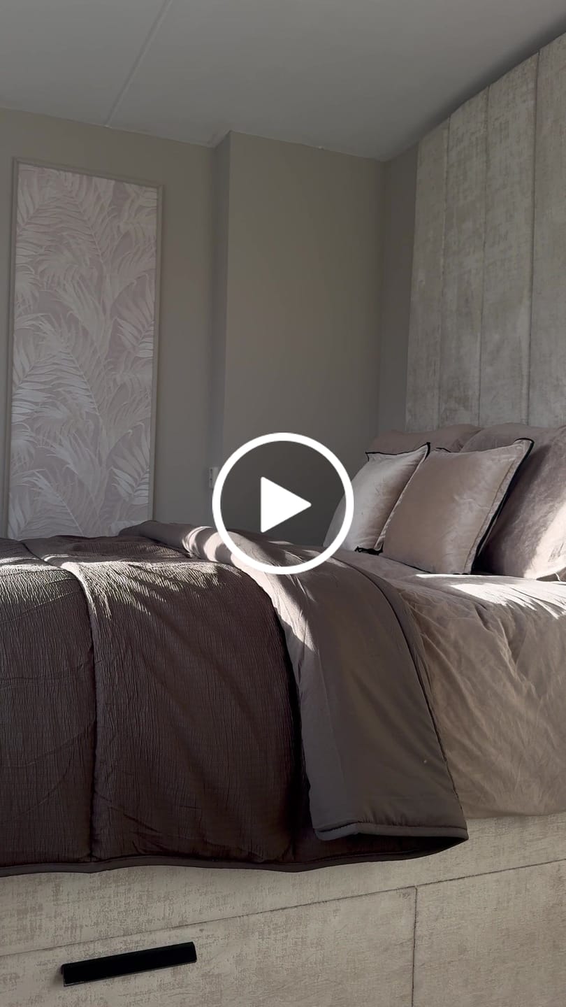Customer video review of Dekbed Zonder Overtrek Micro Mousseline Bruin