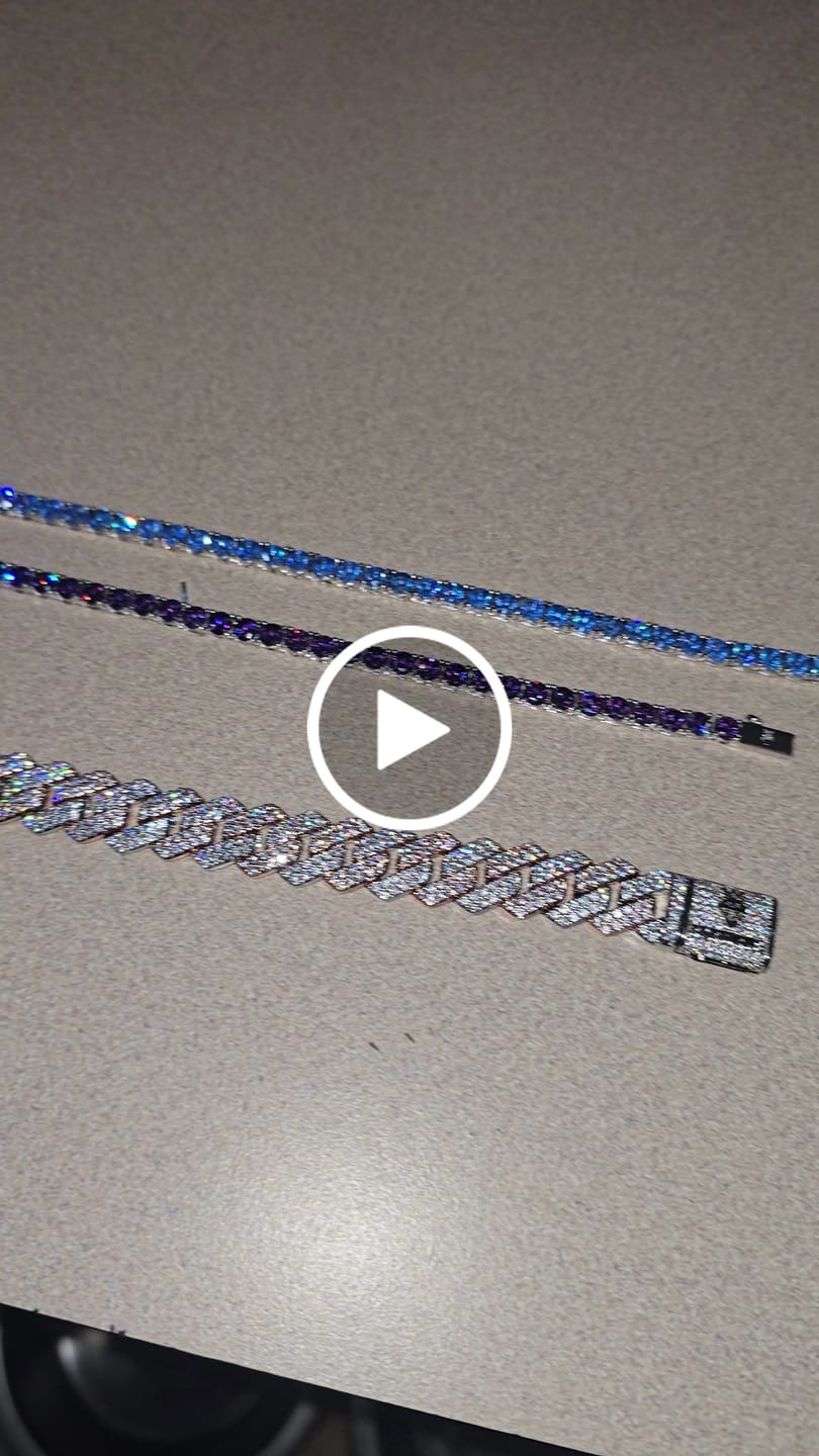 Customer video review of 14mm Monaco Chain - Two Tone