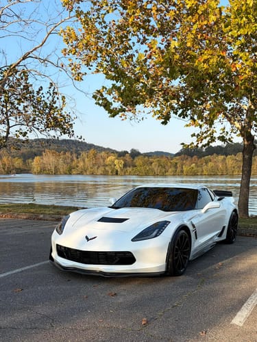 Customer photo review of Chevrolet Corvette C7 Stage 2 Central Front Splitter