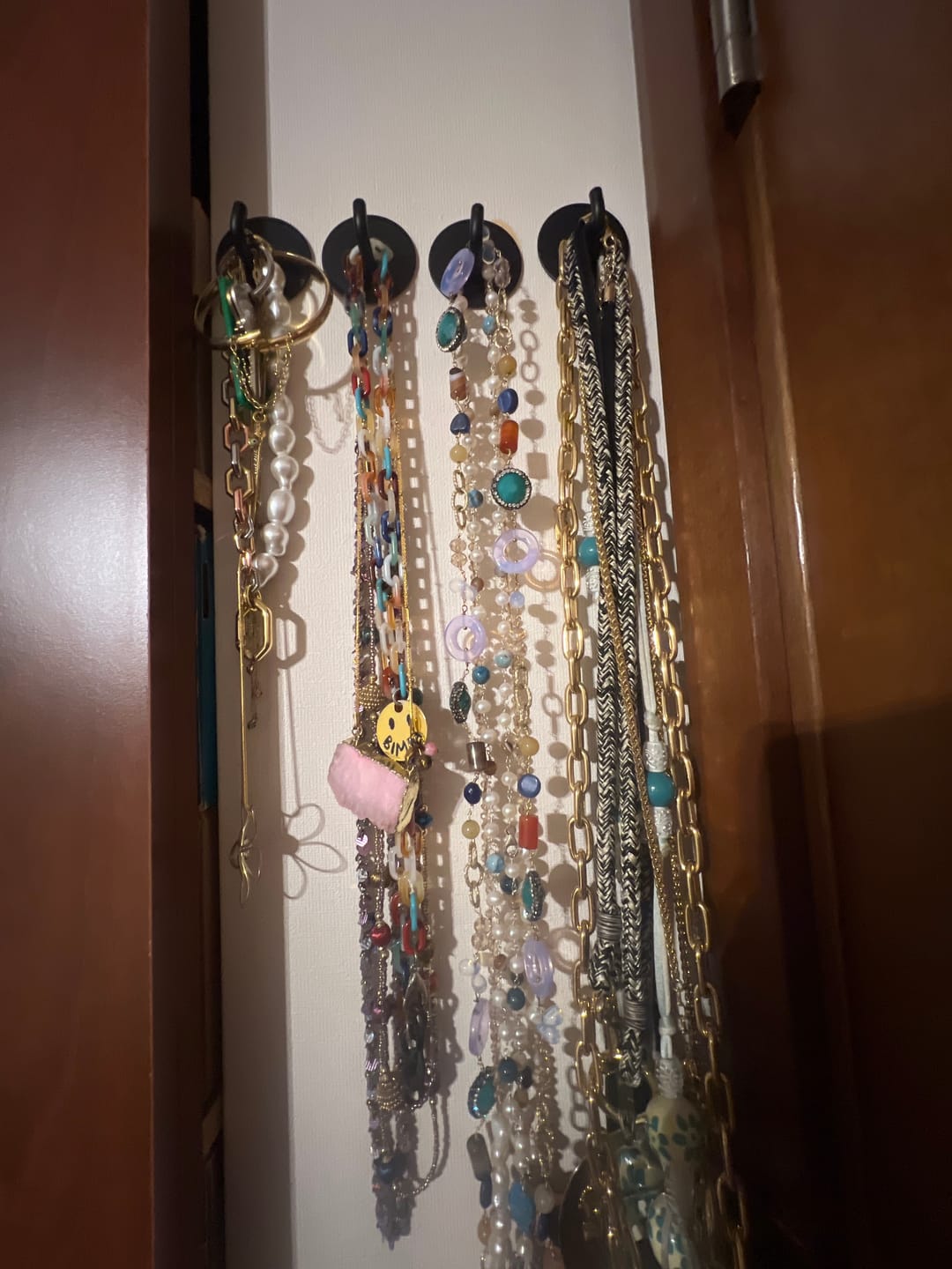Customer photo review of Ganchos Adhesivos Impermeables De Acero Inoxidable 4 Uds