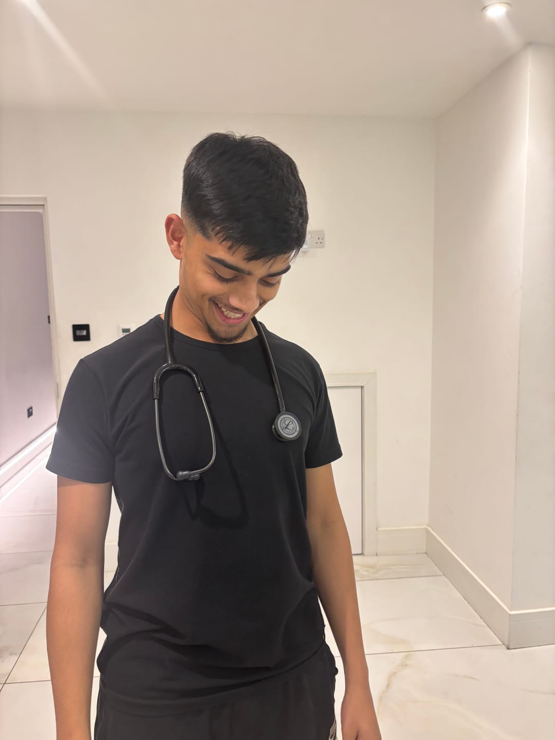 Customer photo review of Littmann Classic III Monitoring Stethoscope: Black and Smoke 5811
