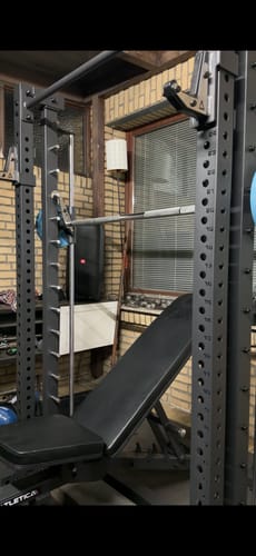 Customer photo review of R7 Squat Rack