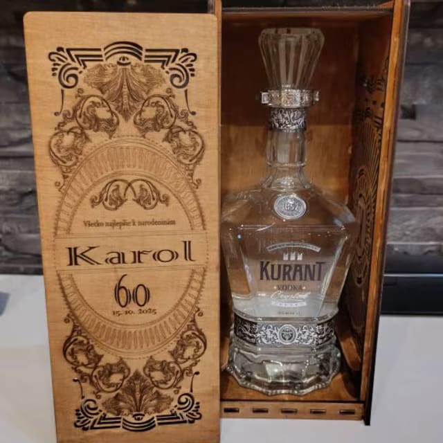 Customer photo review of Wooden whisky bottle gift box set laser cut svg file
