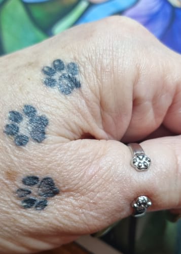 Customer photo review of Paw Hug Ring