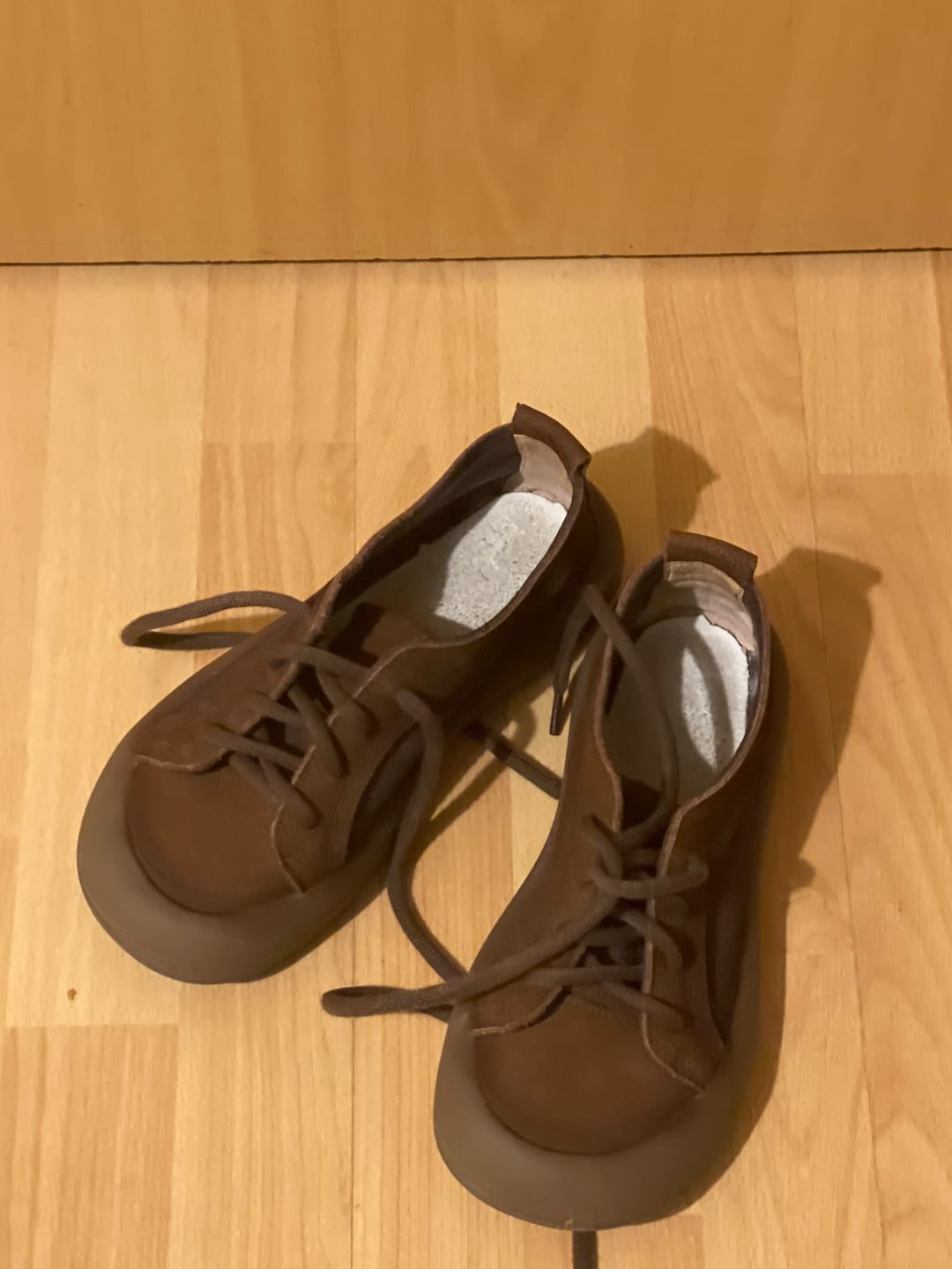 Customer photo review of Women Vintage Spring Genuine Leather Strap Flat Shoes