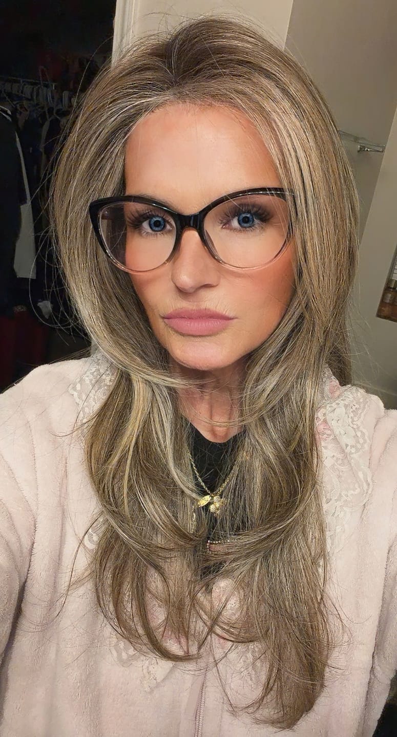 Customer photo review of BOARDWALK BEAUTY - Mocha Cappuccino