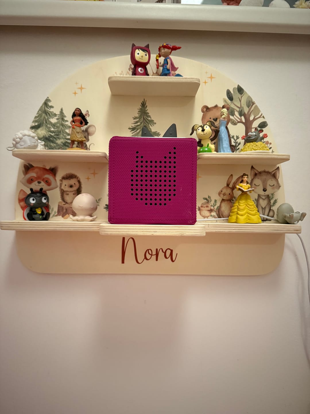 Customer photo review of Tonie Regal aus Holz, Toniebox Regal personalisiert fröhliche Waldtiere
