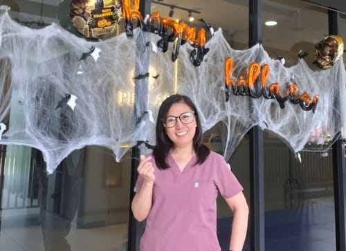 Customer photo review of 4-Pocket MoveTech® Scrub Top - Women / Mauve