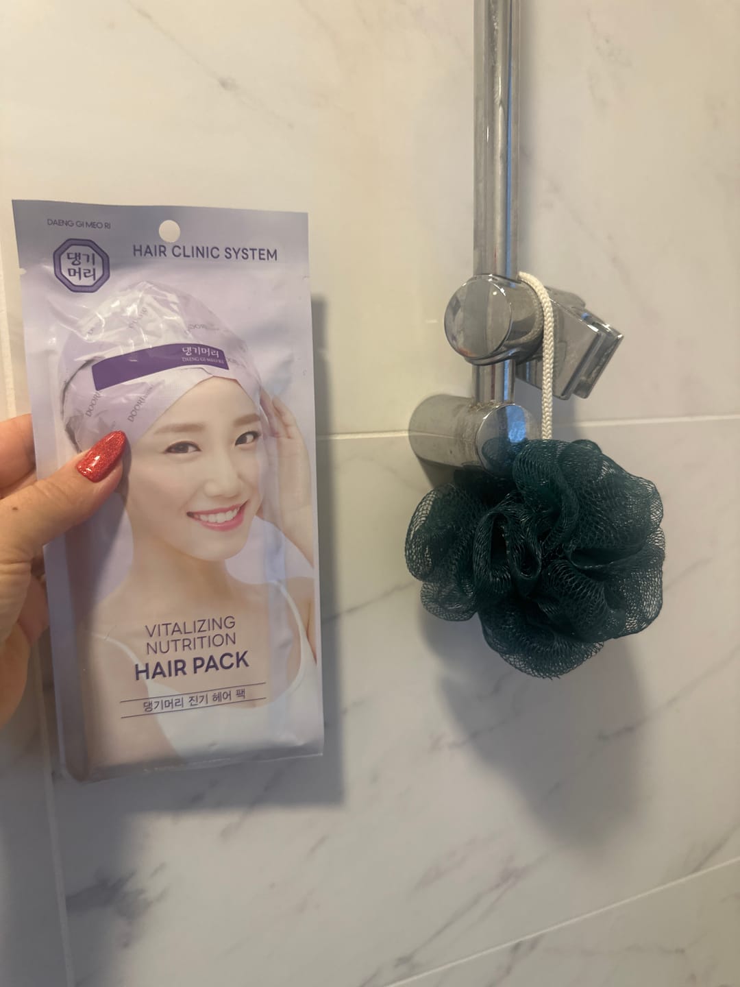 Customer photo review of Mаска-терапия против косопад за блестяща и здрава коса Doori Тайни от Изтока
