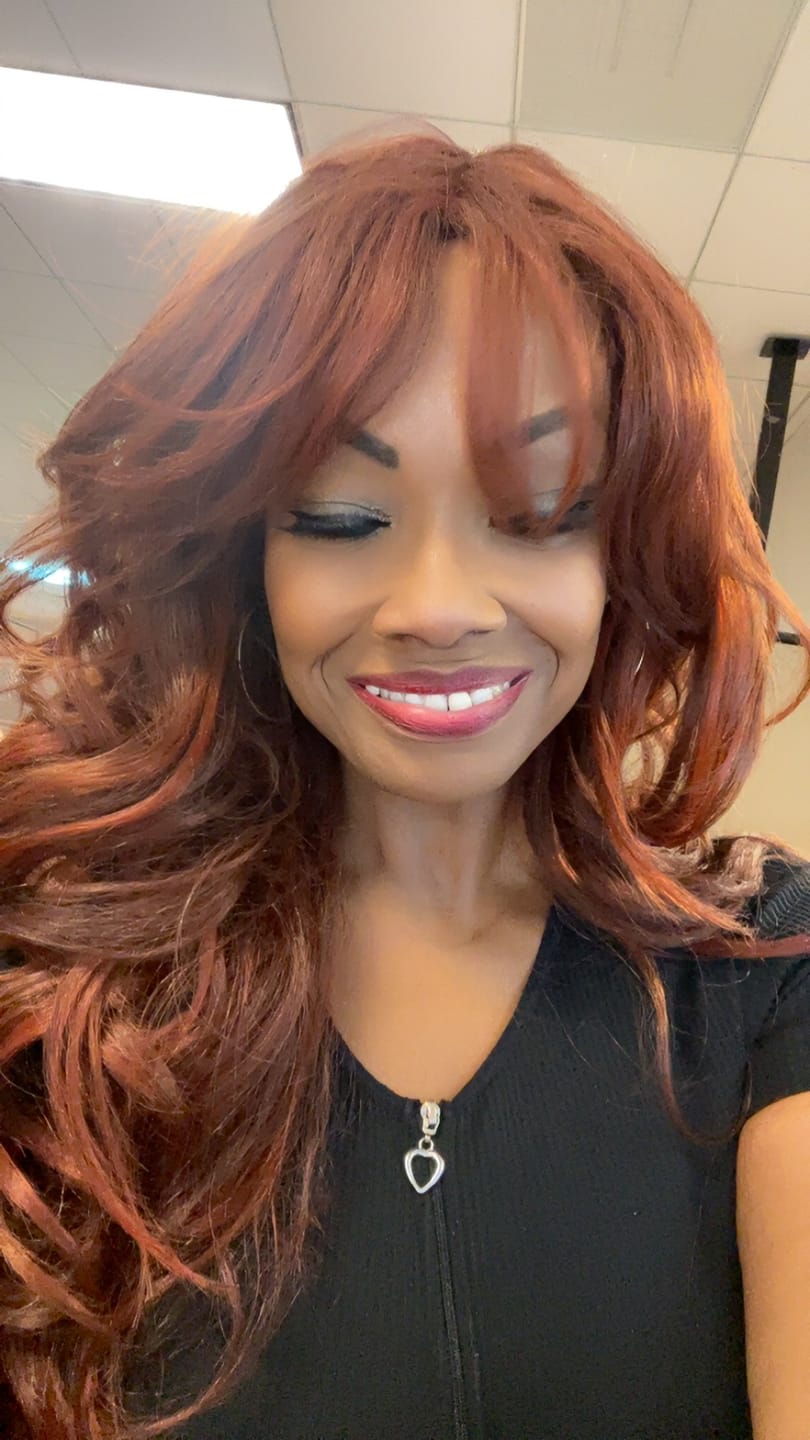 Customer photo review of Shake N Go Snatched Full Wig - ELARA