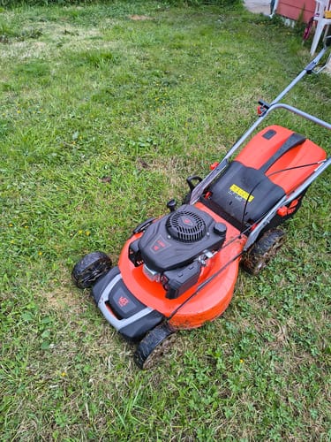 Customer photo review of Cortacésped 5.5HP Autopropulsada a Motor Modelo CSvB170a van Beek