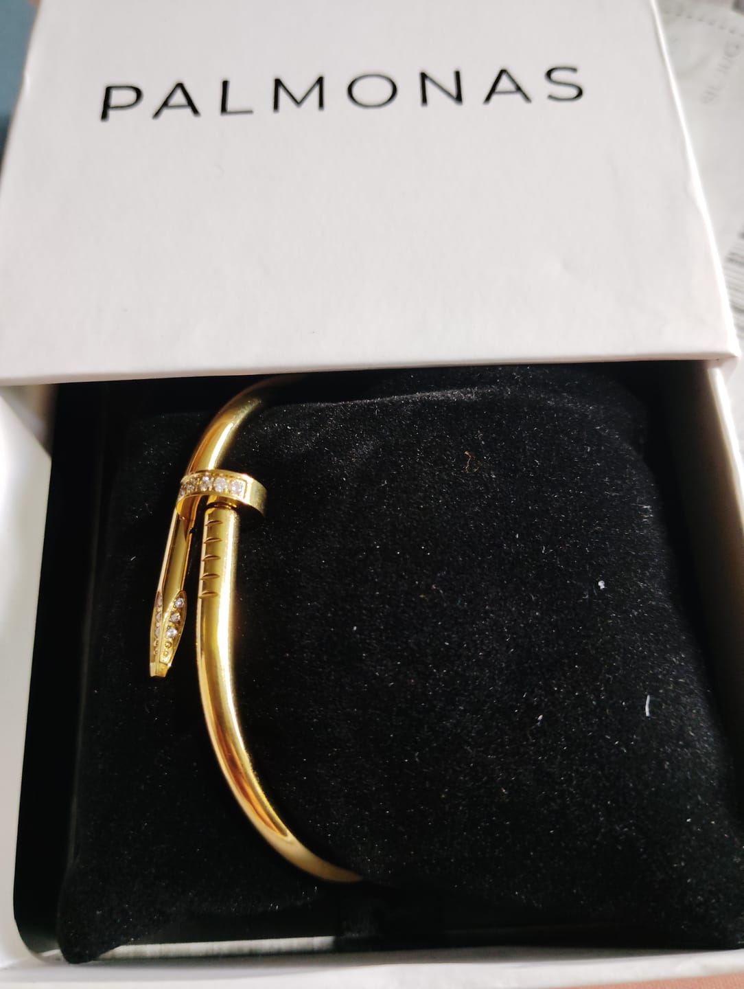 Customer photo review of Chic Nail Twist Bracelet