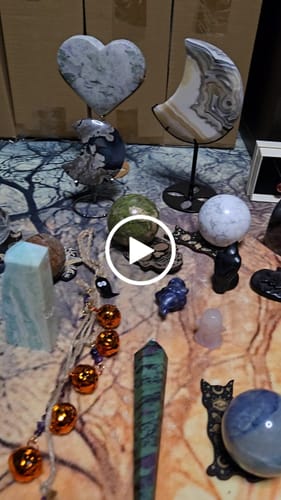 Customer video review of Premium Mystery Crystal Capsules