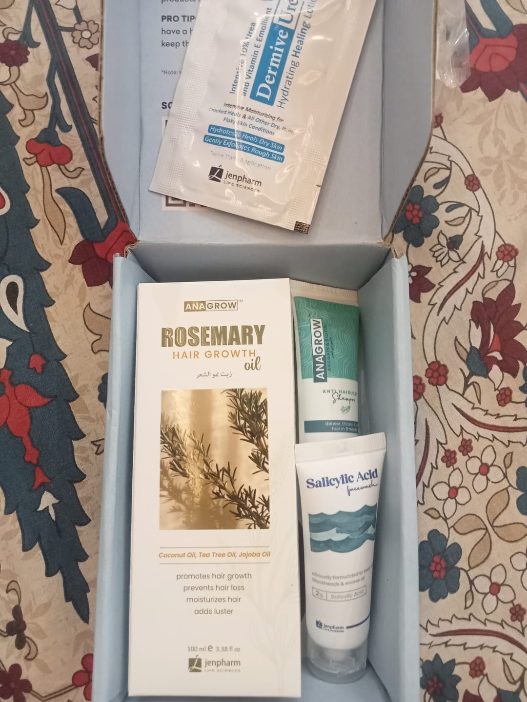 Customer photo review of Anagrow Rosemary Hair Oil